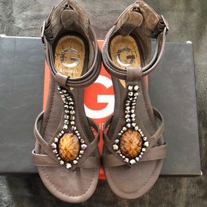 Guess sandals sz. 6